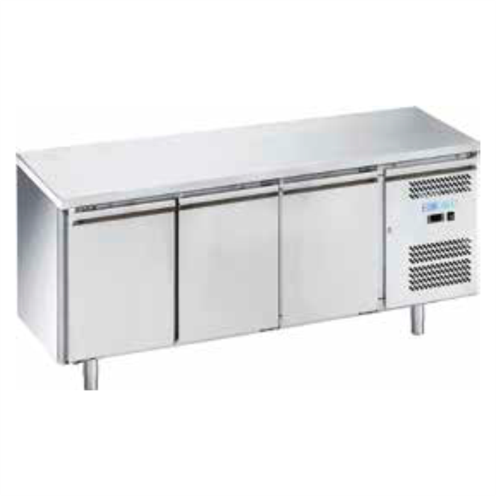 Стол холодильный Forcold G-SNACK3100TN-FC трехдверный