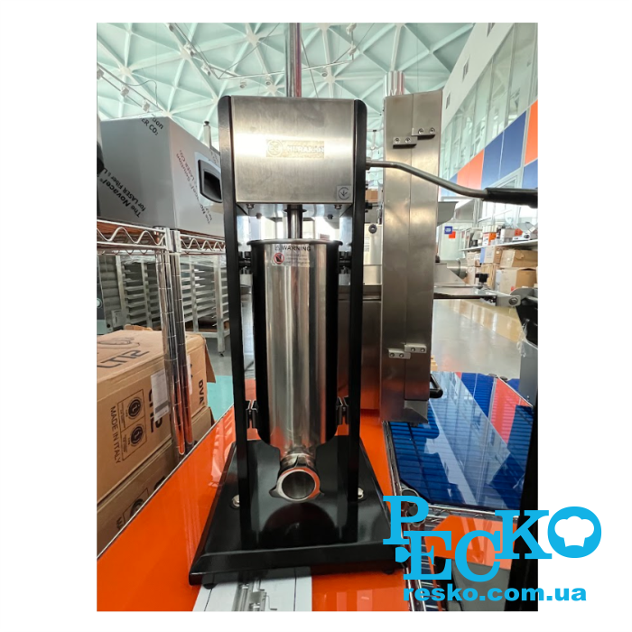 Шприц ковбасний Hurakan HKN-ISV5P вертикальний професійний 5 л