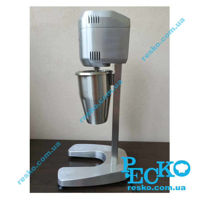 Міксер молочний Frosty DM-B для молочних коктейлів професійний 0,9 л Міксер молочний Frosty DM-B для молочних коктейлів професійний 0,9 л