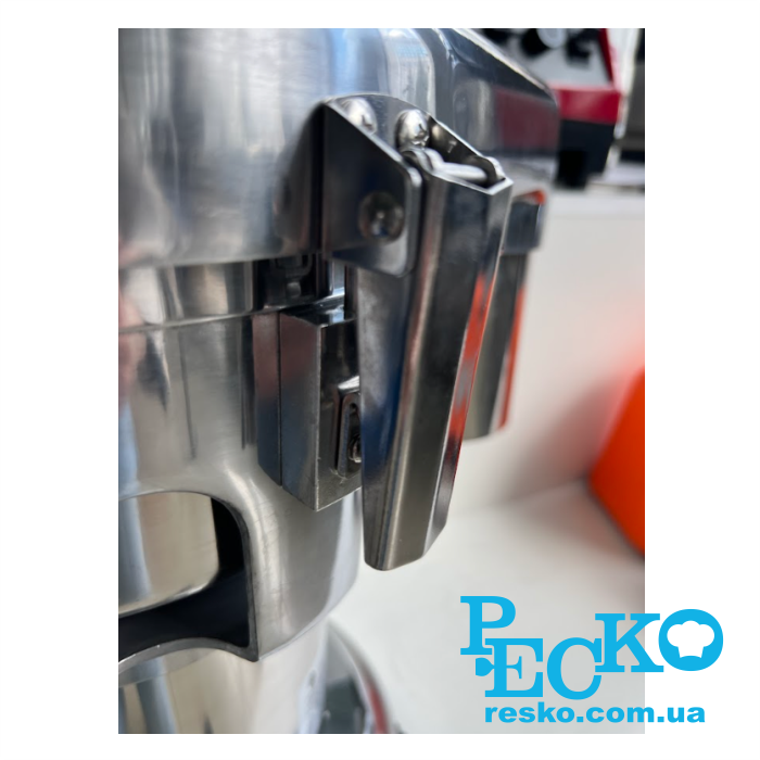 Соковитискач Hurakan HKN-CFV90 професійний, електричний, універсальний для овочів, фруктів