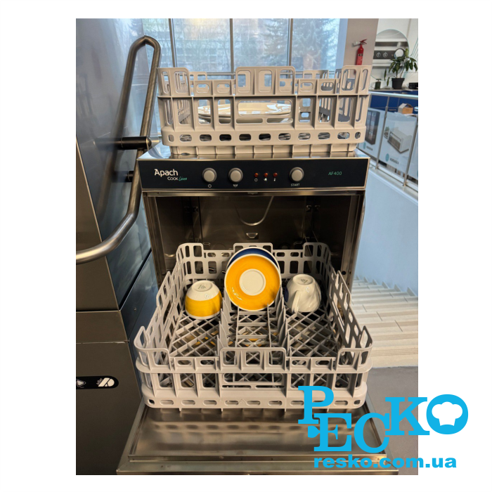 Посудомийна машина Apach AF400 DD фронтальна професійна барна