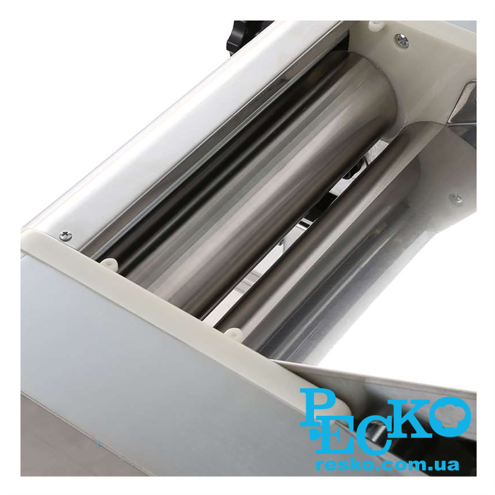 Тестораскаточная машина GoodFood NM300WF профессиональная электрическая для крутого теста