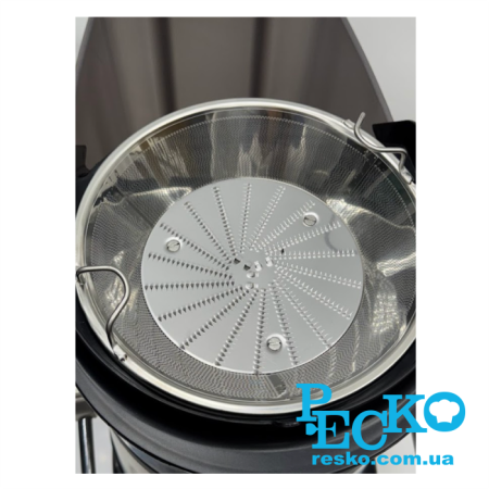 Соковитискач Hurakan HKN-CFV120 PRO професійний, електричний, універсальний для овочів, фруктів