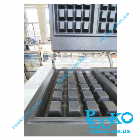 Вафельниця Frosty WS-15 професійна для бельгійських вафель