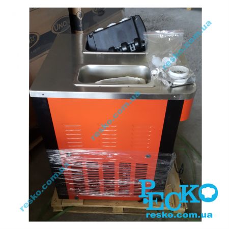 Фризер для мороженого Cooleq IFE-3 аппарат для мягкого мороженого