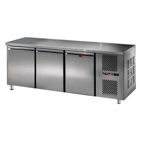 Стол холодильный Tecnodom TF03MIDGN трехдверный