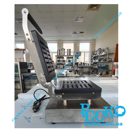 Вафельниця Frosty WS-15 професійна для бельгійських вафель